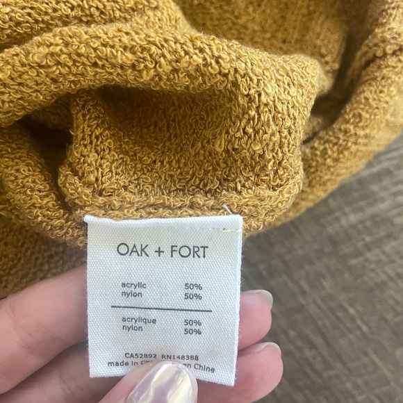 NWOT Oak and Fort Acrylic Sweater in Small - Picture 2 of 7